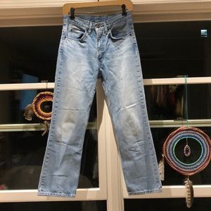 Levi’s high rise 517 Worn Wash Jean